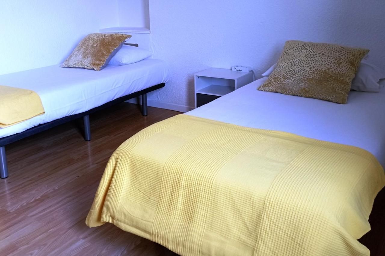 Hotel Le Neoulous Le Boulou Esterno foto