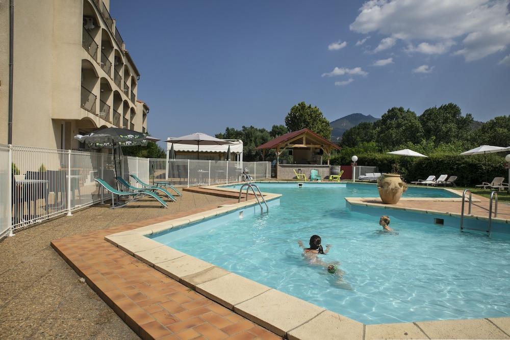 Hotel Le Neoulous Le Boulou Esterno foto